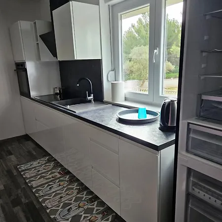 Daria Apartment *